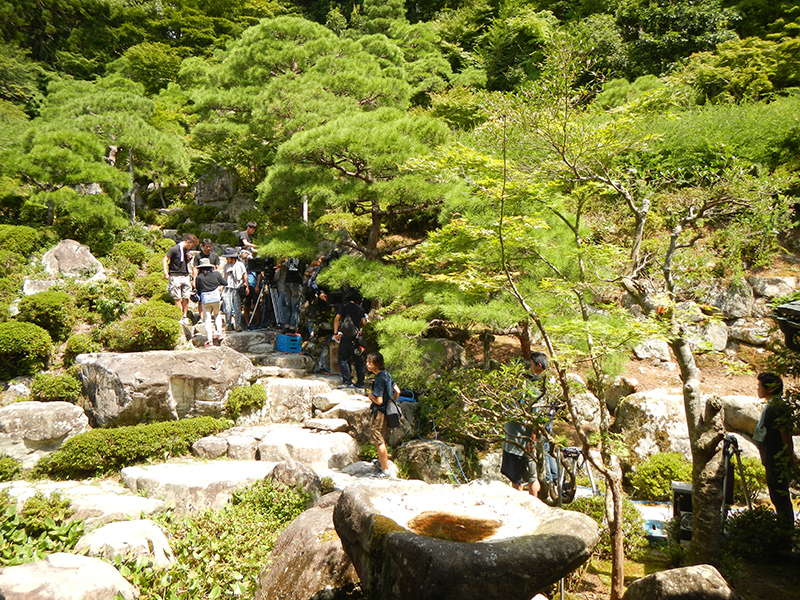 庭園ロケ風景